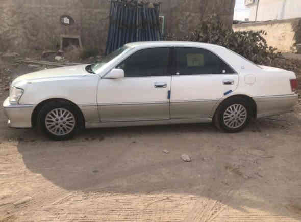 السلام عليكم ملكة أدوات كص 2003 كير ومحرك شرط محرك فيفيتي صدر خلفي وامامي طبة تخم تاير أربعة جديد مسجل وأربع سماعات بلادي كشانة أربعة كهربائي تبريد ثلج تفءة نار اصل كرستال سيارة مابيهة نقص برغي كشر وقرفة كارتون تريك 180 شرط السعر 30 ورقة وبيهة مجال بصيط مكان السيارة العلم قريت الربيضة ***********) ***********
