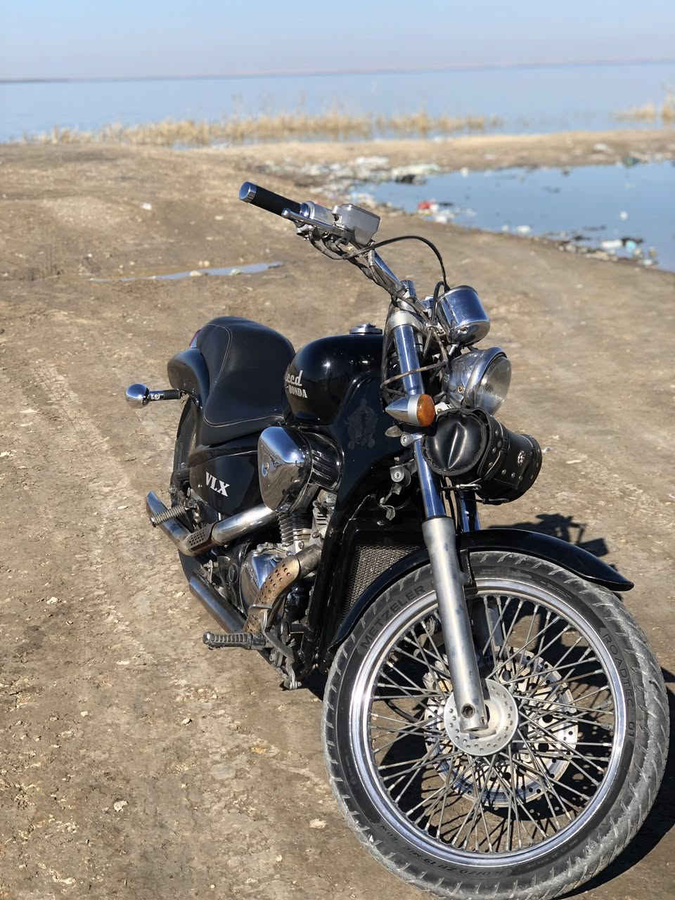 هوندا ستد 400cc دراجة كفالة عامة اوراق كاملة دهن اكسادو مي راديتر زيتي دراجة نضيفة جداً ما ناقصها شي 
السعر 15 ورقة و بي مجال بسيط 
مكاني كربلاء 
***********
خاص مفتوح
