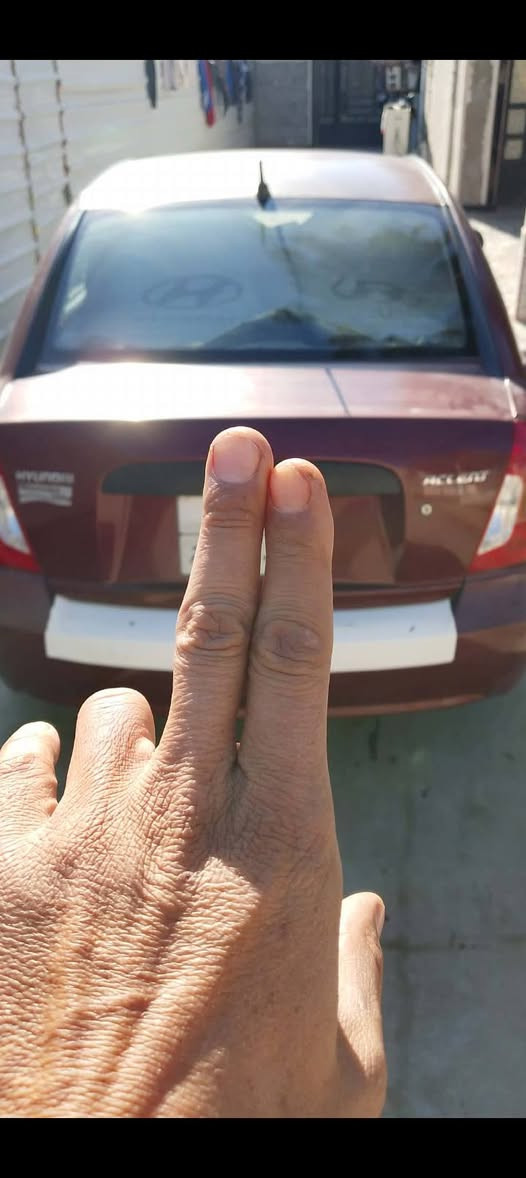 سياره اكسنت وارد خليجي بيه جاملغ الأيمن ومحرك تبديل السعر خاص ***********
