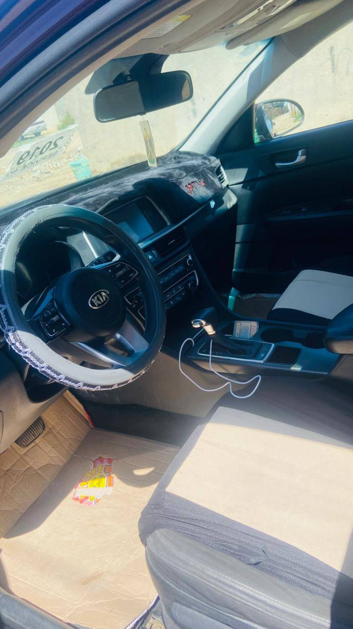 سلام عليكم ربي يحفظكم.               كيه اوبتيماء موديل 19  ورد امريكه. بنيد وبيبان ثنين كلير اليبل واحد وظع شريكه جهازه من كلشي ماشيه. 145  ستخدام شخصي   كير مكينه    وظع شريكه  تخم تاير  حداديه  باكيت  رقم بغداد   تحكم ستيرن  وظع مسار رادر  امامي وخلفي  حساسات  مامي وخلفي  مثبت سرعه  ،، سعر 135   مكان ذي قار الرفاعي         ***********. وساب. ***********
