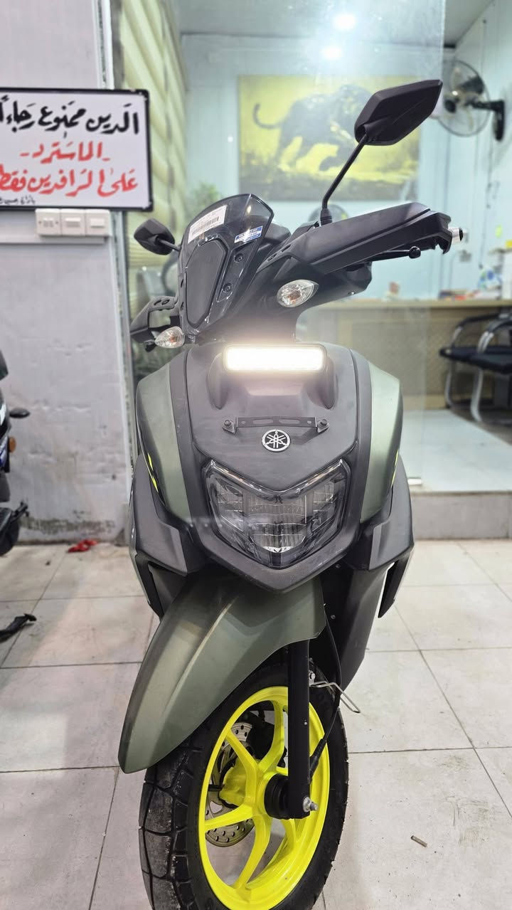 ارواق اصولي مدفوع كمركه
دراجه بعدهي زيرو ماماشيه 
لامرور ولا سيطره توكفك تبقه مرتاح 
وفلوسك ماتروح حته من تنحجز تطلع اوراق بعد وفلوسك بيه
تفاصيل الدراجه بالفديو 
للتواصل ع الرقم ***********
