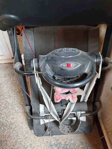 جهاز جري مستعمل شي قليل كلش نضيف كلش للبيع ٤٠٠ وبي مجال ***********
