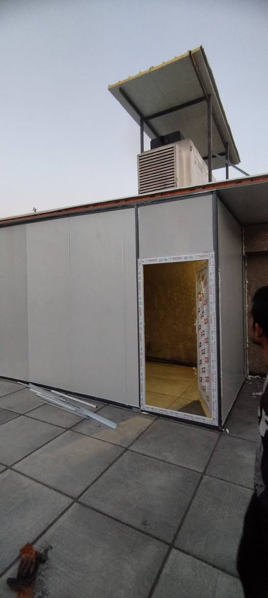 السلام عليكم
الصباح للكرفانات 
عمل جميع اعمال السندويج بنل 👷🏼غرف مخازن مشتملات🏠 
 سعر المتر ( 25 الف ) كرستة وعمل ⚒️🔨
يشمل الكهرباء⚡+ باب🚪 + وشباك 🪟
اي استفسار عدكم الخاص موجود +واتساب 
***********
#كرفانات #سندويج_بنل #مخازن_سندويج_بنل #غرف_من_السندويج_بنل
