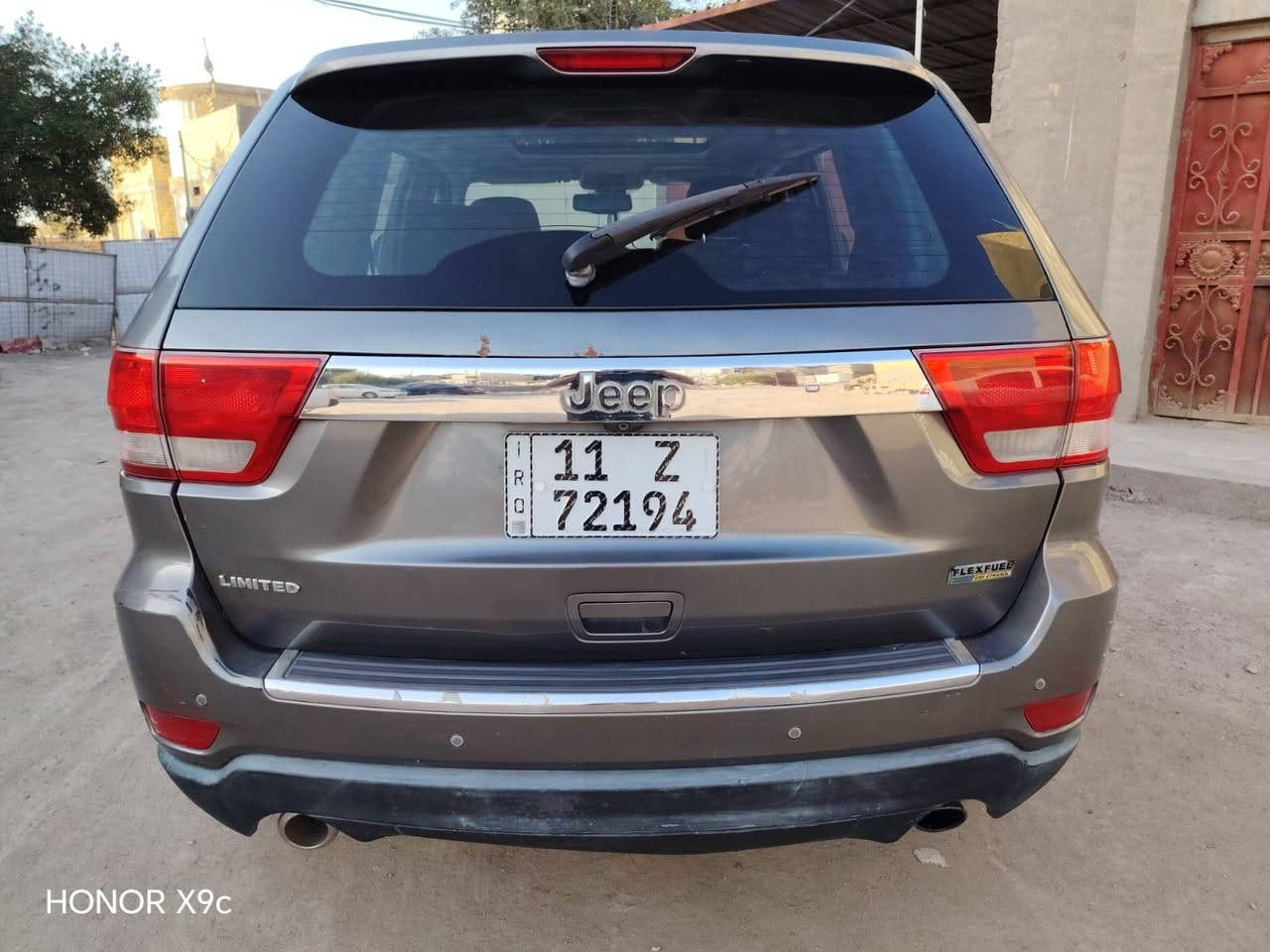 جيب لاريدو موديل ٢٠١٣ رقم  بغداد دولي بأسمي شخصياََ
سنويتها جديده لل ٢٠٣٠ وهزه جديده السياره كامل مواصفات لمتد
مكينه ٣٦٠٠ خير من الله مكينه وكير شرط الفحص
حداديه جديده + تخم تاير جديد
كهربائيات كلها شغاله +دواخل كلش جديده
تبريد ثلج 
السياره بيها تبديل جاملغ مبدل مال الوارد
وحاليا بيها ٥قطع جارده
بيع سريع محتاج واريد ابيع بدون مراوس
السعر ١٢٥ وقابل للتفاوض للإستفسار اتصل على الرقم 
***********
مكاني ناصريه مركز
