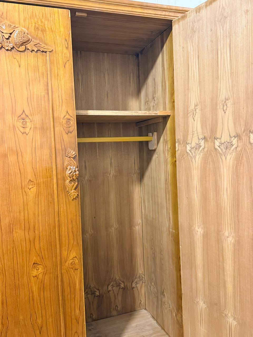 _للبيع💪
السلام عليكم🫡
عرض خاص ومغري   🔒
توفر لدينا من جديد كنتور صاج 4 أبواب ملحق داخل خارج صاج  شغل درجه اولى🌿 5ملم   توصي نقش زان فصال حديث شرط نظافه  والشغل 💯💯 والصور تحكم🌹
للاستفسار وتساب *********** مباشر🆕 ***********🆕
ومستعدون لشراء الغرف النوم المستعمله و الكناتير ✅
