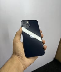 آيفون 13 • ١٢٨ • بطارية ٨٣