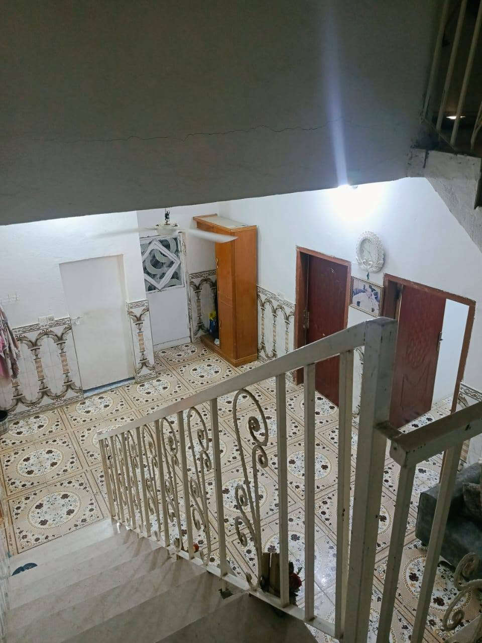 السلام عليكم
بيت للبيع المساحة 200م البناء بلوك سقف عگاده بيت مرتب وبناء جديد عنوانه كوت حي الحكيم شارع بني تميم قرب المدرسة السعر 48 وقابل للتفاوض للأستفسار مراسلتي على الخاص او الاتصال على الرقم ***********

