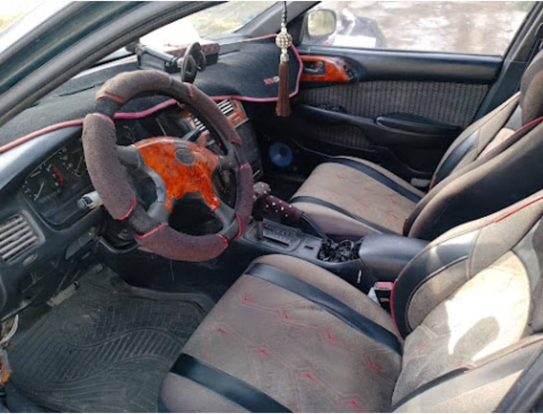 السلام عليكم تويوتا فرخ بطة موديل 92 كير اوتوماتيك تبريد تدفئة محرك نظيف السيارة شوف العين مثل مابالصور تجي تشوف رقم الماني بسمي شرط التحويل بدون وكالة السعر40. التواصل على ***********
