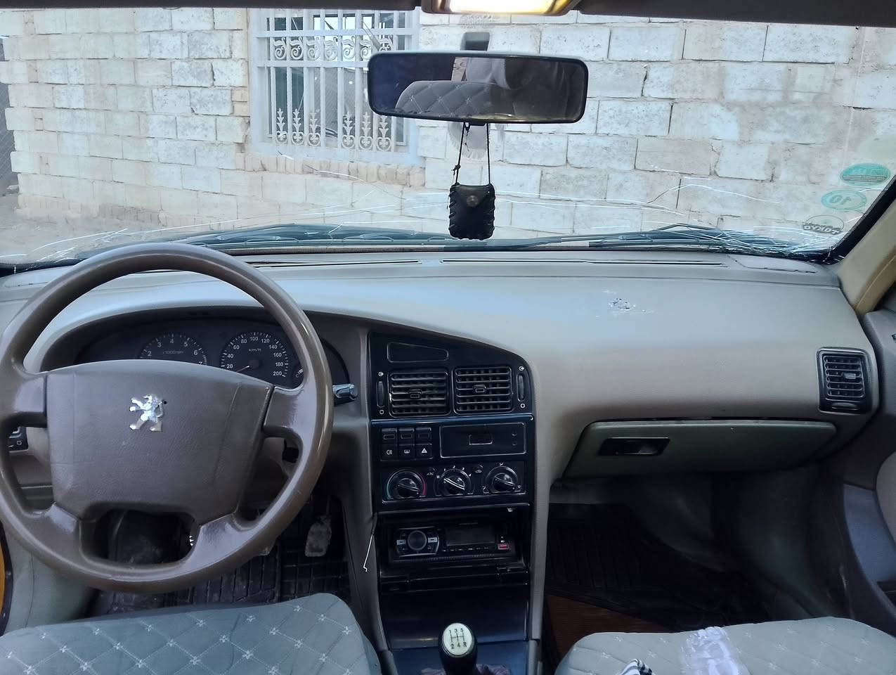 2010 مكفوله من الصبغ والتبديل تبريد ثلج محرك وكير خير من الله مصفره هيئه وغرامات السياره السنويه2028 بسمي مداور ثاني يوم السعر 32 وبيه مجال *********** بيه واتساب
