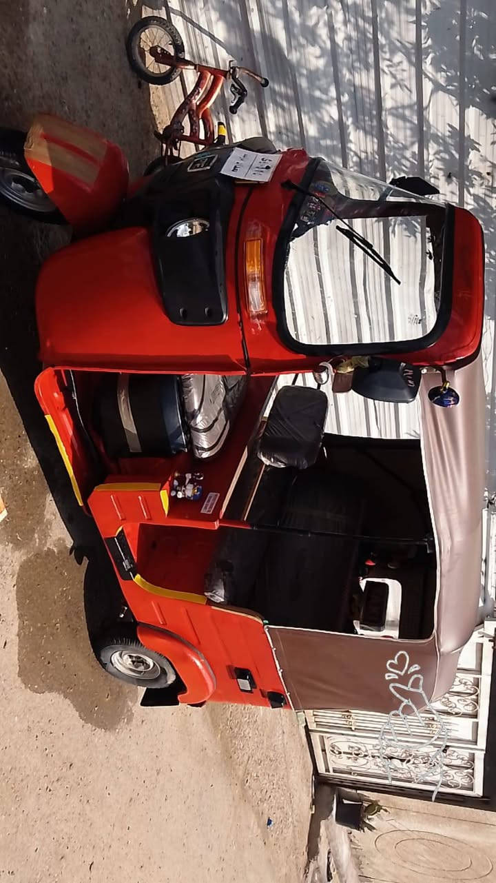 سلام وعليكم تكتك موديل 2018/6/28 كفاله من خياس وضربه مرقمه السعر 5700 بغداد زعفرانيه ***********
