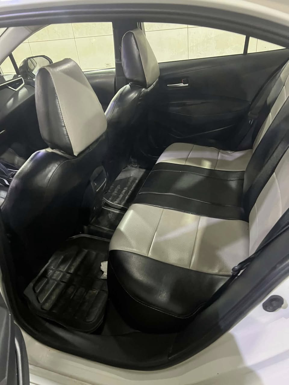 كورلا موديل 2020مكان السياره واسط السعر 140 وباقي التفاصيل بالفيديو وهذا رقمي***********
