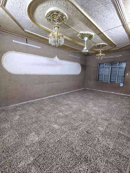 دار للايجار حي النور
خلف دانيه ماركت 
200متر معزول
غرفتين واستقبال وصحيات ومطبخ وكراج ومنور 

للاستفسار زياره المكتب 
حي النور قرب ملعب الكلاسيكو 
او الاتصال على الارقام التالية 
***********
***********
***********
