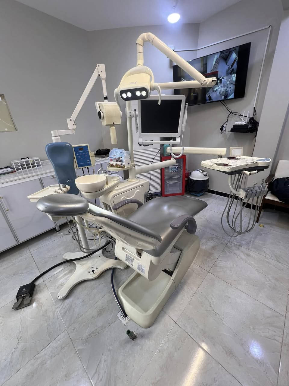 كرسي اسنان نوع YD_A5 للبيع
كرسي مستعمل نظيف 
مكاني الكوت واسط 
للعلم كرسي اسنان بدون شاشه
للاستفسار الاتصال على الرقم ***********
