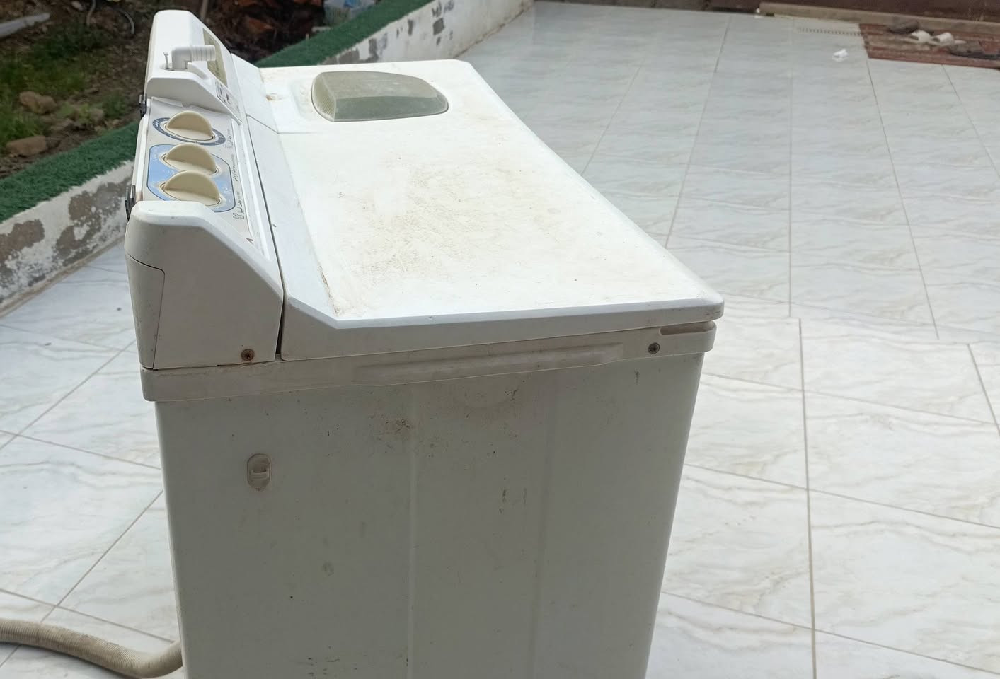 غساله للبيع عوزها بس ماطور نشاف 
للاستفسار ***********
