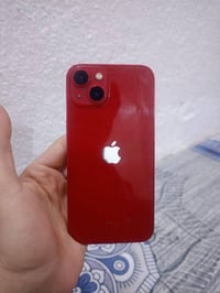 ايفون 13عادي  ذاكره 256 نضيف ما مفتوح  بطاريته 79 كله شغال كامره صافيه...