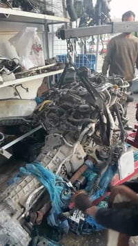 محلات مشتاق الساعدي  قطع غيار فورد مع صيانهً وصل محرك مع كير اكسبلور 2...