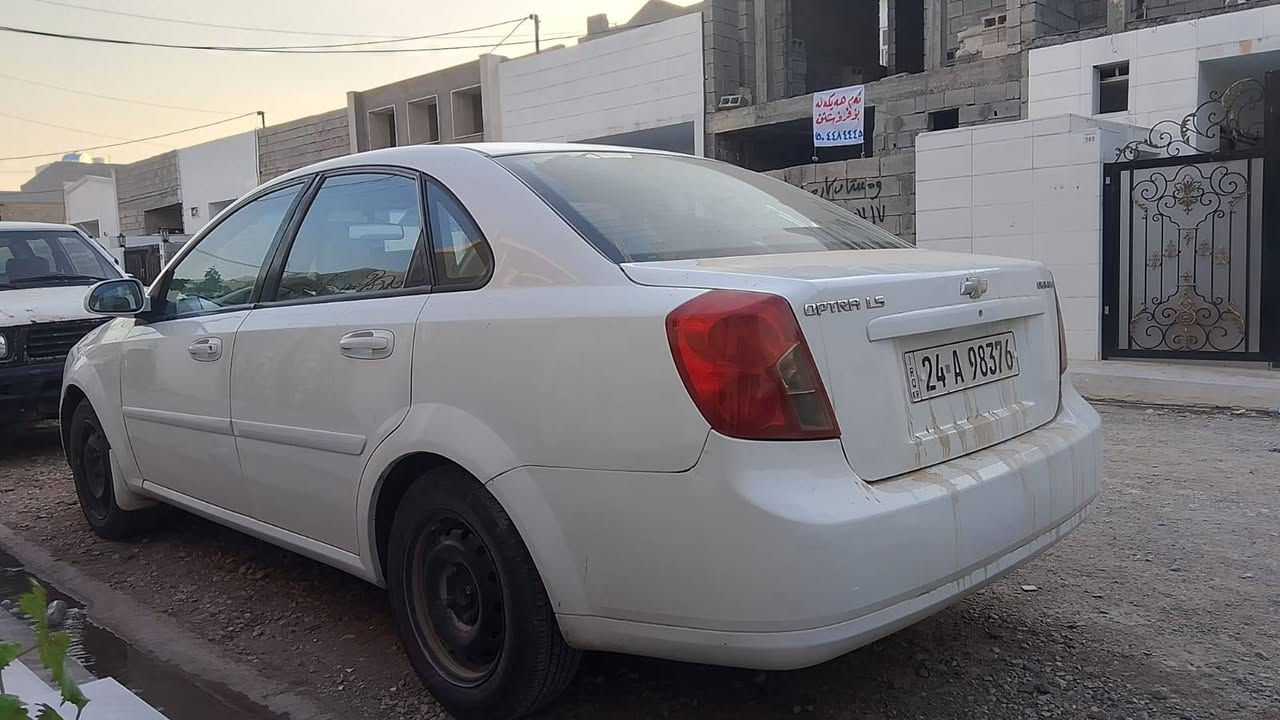 السلام علیکم هاوڕێیان 
ۆپترا مۆدیل 2012 ڕەقەم و سەنەوی نوێیە هەتا 2030 گێڕ مەکینە تەبرید تەقە و ڕەقە بەشەرت سەیارەکە چاملغی پێشەوەی لای سەکن سبوغە بێ ناو گرتن دوو چاملغی پشتەوەش یەک  بست کارتی هەیە پێش و پشت کەپس   چرکەی تێدانیە تایەکانیشی تازەم گۆڕیووە سعرەکەشی 89 وەرەقە و مەجالێکی کەم تکایە ئەو فەیسبوکە هیخۆم نیە گەر موشتەری تەلەفۆن بۆ ئەم ڕەقەمە بکە ۰۷٥۱۲۰٦۳۷۳۳ أربيل, العراق
