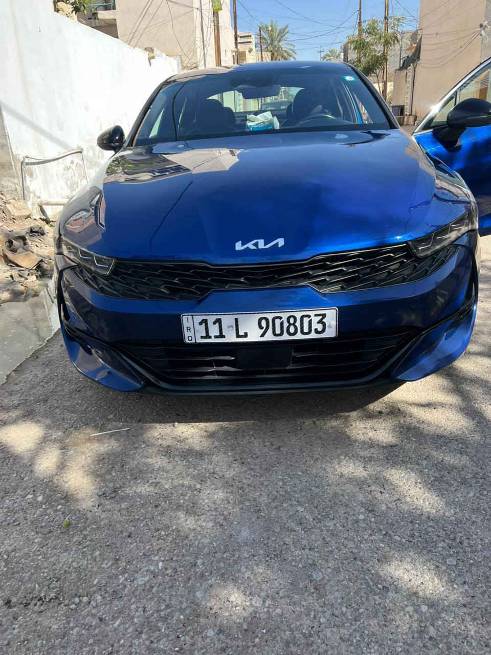 سلام عليكم K5 موديل  2024 أمريكية حادثة موضح بصور بدون صبغ شوية بحافت البنيد
مواصفات الجيتي معروفة 
فول مواصفات بدون فتحة 
بصمة 
تشغل عن بعد 
كشنات كهربائية تفة تبريد كشنات 
رادار أمامي خلفي 
تبريد قطعتين 
رقم بغداد بسمي تحويل ثاني يوم 
السيارة بديالى بعقوبة 
***********
