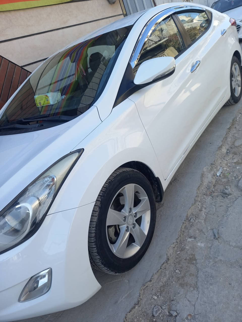 السلام عليكم النترا موديل 2014 مكفوله موصفات تحكم استيرن شاشه موصفاته معروفه رقمه النجف انكليزي مكاني بغداد  محرك 1800 رقم الهاتف *********** اني مكلف بنشر السعر 120
