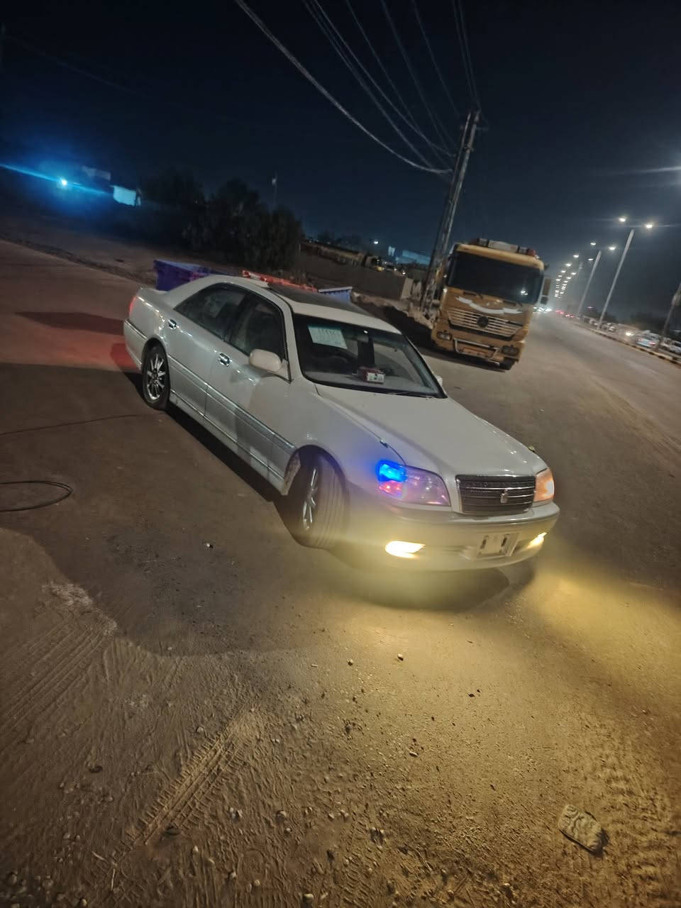 سلام عليكم  لبيع فقط  ملكه مديل 2002
مكمركه وقرص وضريبه كامله سياره فول فتحه 
تحوير نجف دشبول عارف 
منضومه تبريد جديد تخم تاير سياره مال جناي ماعايزه برغي ب ١٠٠  وبيه مجال مكان ديوانية لشراي 
تواصل***********
