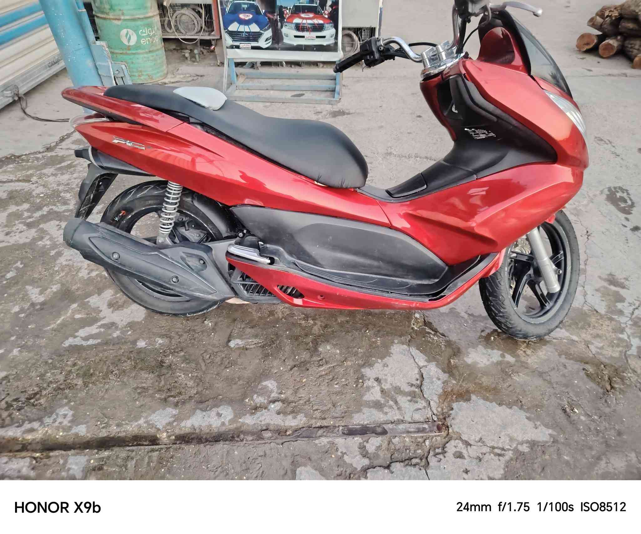 سلام عليكم دراجه بيسي اكس جيل الأول نضافه فول ياباني دراجه نقصه بس ستان تعليك سعر 1400
مكاني بغداد الضباط
***********
