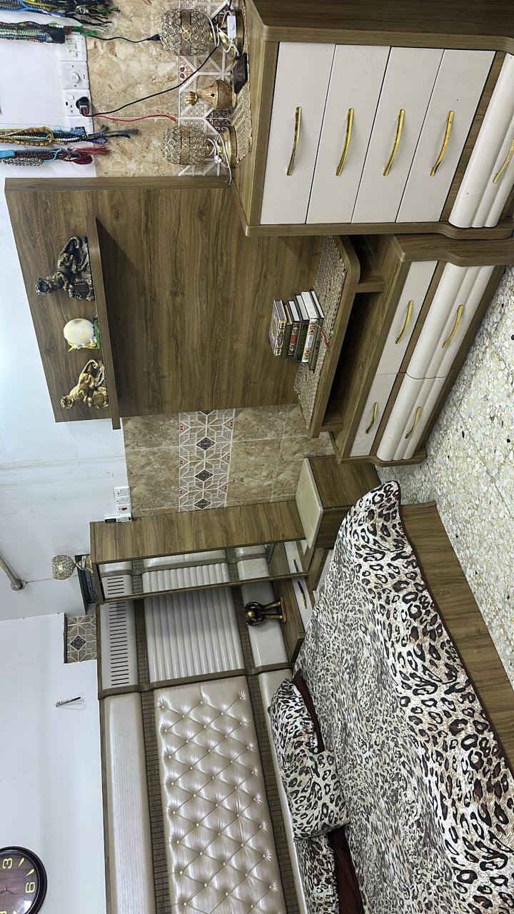 اسلام عليكم غرفة للبيع نضيفه
الامين الثانيه سعر مليون و200 وبيهه مجال بسيط 
***********
