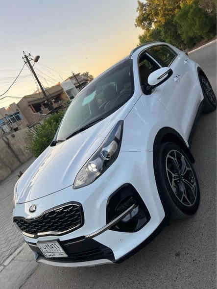 سبورتج 2021 خليجي جيتي لاين فول واحد على واحد 
سياره بيها باب تبديل نفس الون اثر طخه بسيطه بقيه سياره مكفوله شخط واحد مابيها جديده جدا ماشيه ٤٧ باسمي مواصفات الجيتي لاين معروفه مفوله سياره كير مكينه صدر تبريد كله بلاد ومكفول وحيل نضيف
عارضها ٢١٨ وبيها مجال للطيبين مكاني بغداد جديده شارع المسبح *********** بغداد
