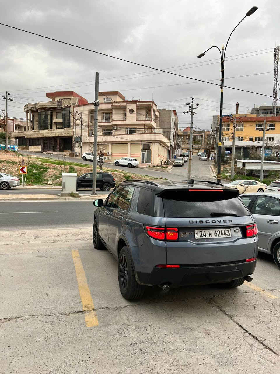 Land Rover Discover 2018
بس بولند صبغ 
بدون دواخل
فول مواصفات بس بدون فتحة
واحد علي واحد 
سيارة نضيف جدن
63ml ماشية
مرقم جاهز
تحويل وكالة شرط
سعر 145$ مجال
مكان سيارة دهوك
0️⃣7️⃣5️⃣0️⃣4️⃣0️⃣3️⃣3️⃣9️⃣4️⃣8️⃣ دهوك, العراق


**إذا كنت صاحب هذا الإعلان وتريد حذفه لأي سبب، رجاءا أرسل رسالة إلى الدعم الفني**