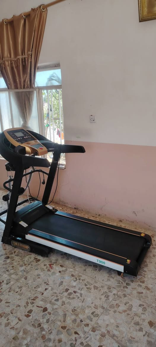 سلام عليكم جهاز جري لبيع استعمال قليل
نضيف بنسبه، ٩٥٪ للاستفسار اتصال على الرقم ***********
