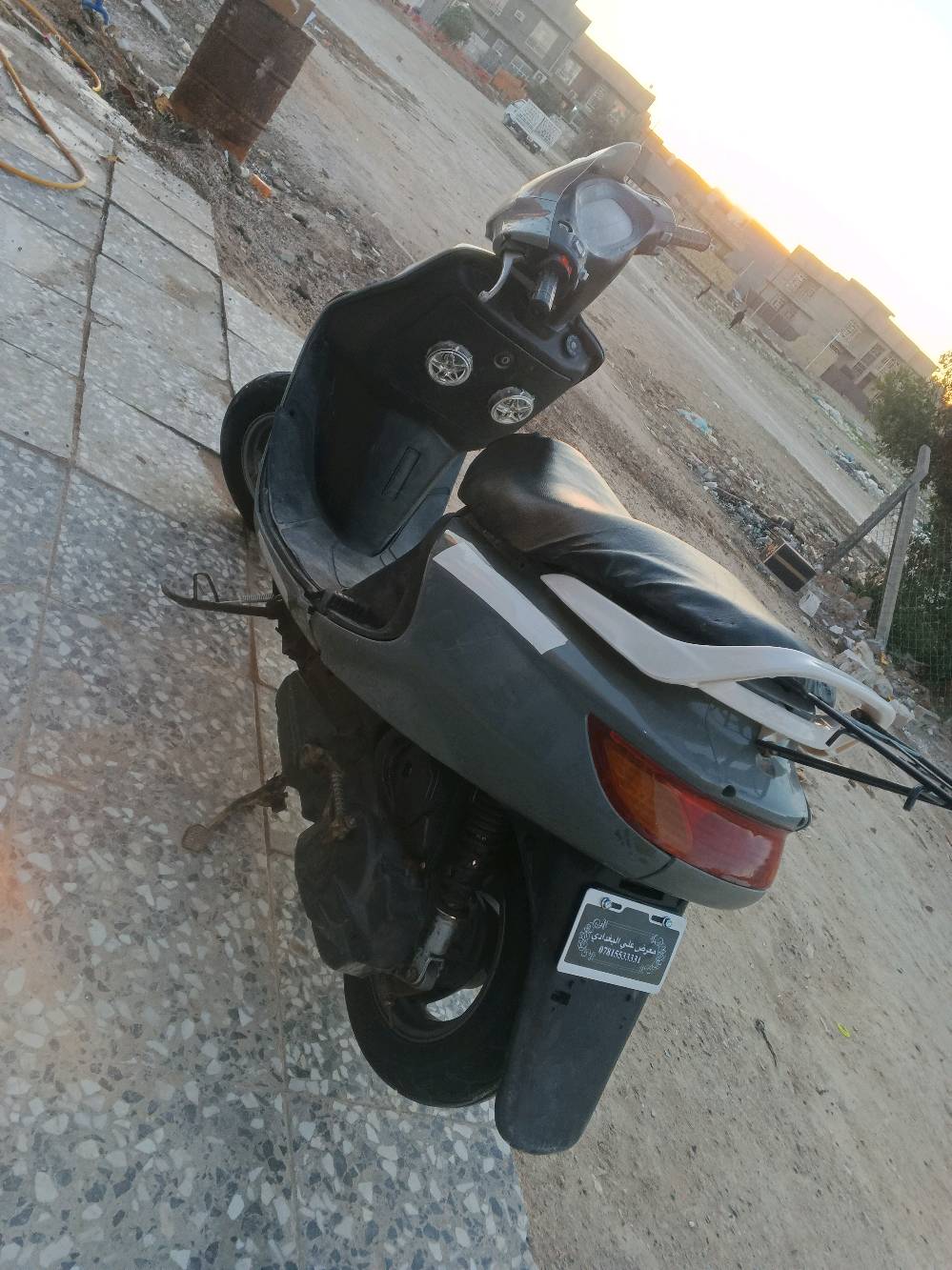  🏫مكاني حله 
السلام عليكم فراشة كرستال 
محرك ناعم وحلو ومعدل قوي 
لون مميز اسمنتي المرغوب  كهربائيات شغالة سلف هندر 