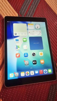 ايباد 9 • ٢٥٦ • ما مفتوح
