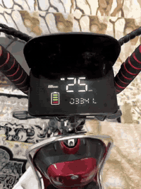 سلام عليكم اخوان دراجه شحن للبيع النضافه شوفت عينك استخدام قليل كلش الدراجه سرعه 60 الدراجه نضيفه نضيفه بمعنى الكلمه تجي تفحص وشوف ياالله تاخذ تمام الدراجه مكانه السماوة قضاء الرميثه رقمي *********** متوفر واتساب والخاص مفتوح
