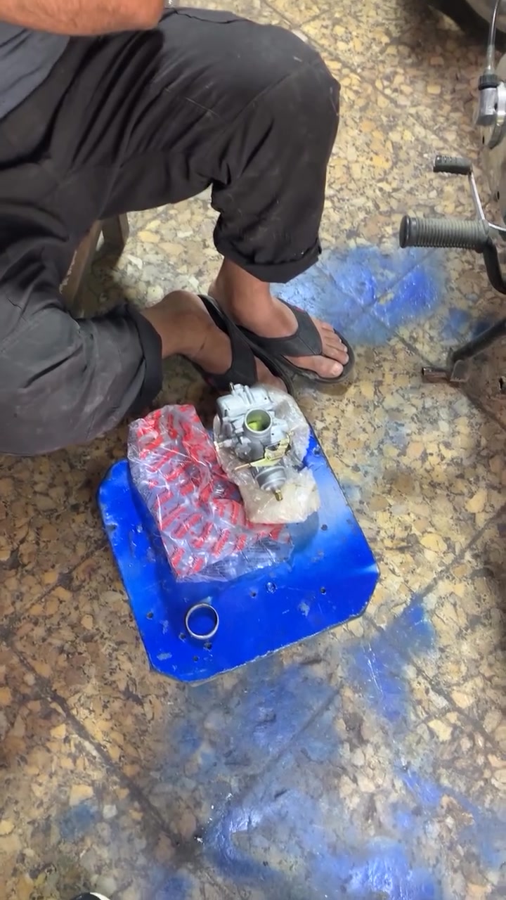 اتوفرت الكابريتر الاصلي الانكليزيه  والكويل ١٢ فولت والماصده اصلي ويدلاون الجنايه *********** بغداد المشتل محلات ابو عادل
