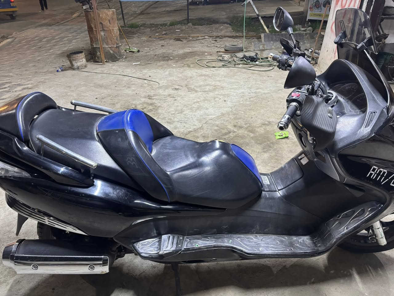 ‏سلام عليكم فورزا صفر ثمانية عمي بلاديةمكفوله كفالة عامة جيب فيتر وتعال افحص وراق موجوده سعرهي 1350 بيهي مجال مكاني قرب بوابة بغداد 
قرب مطعم سامان السياحي ￼ اي ستفسار اتصل ودلل ***********
