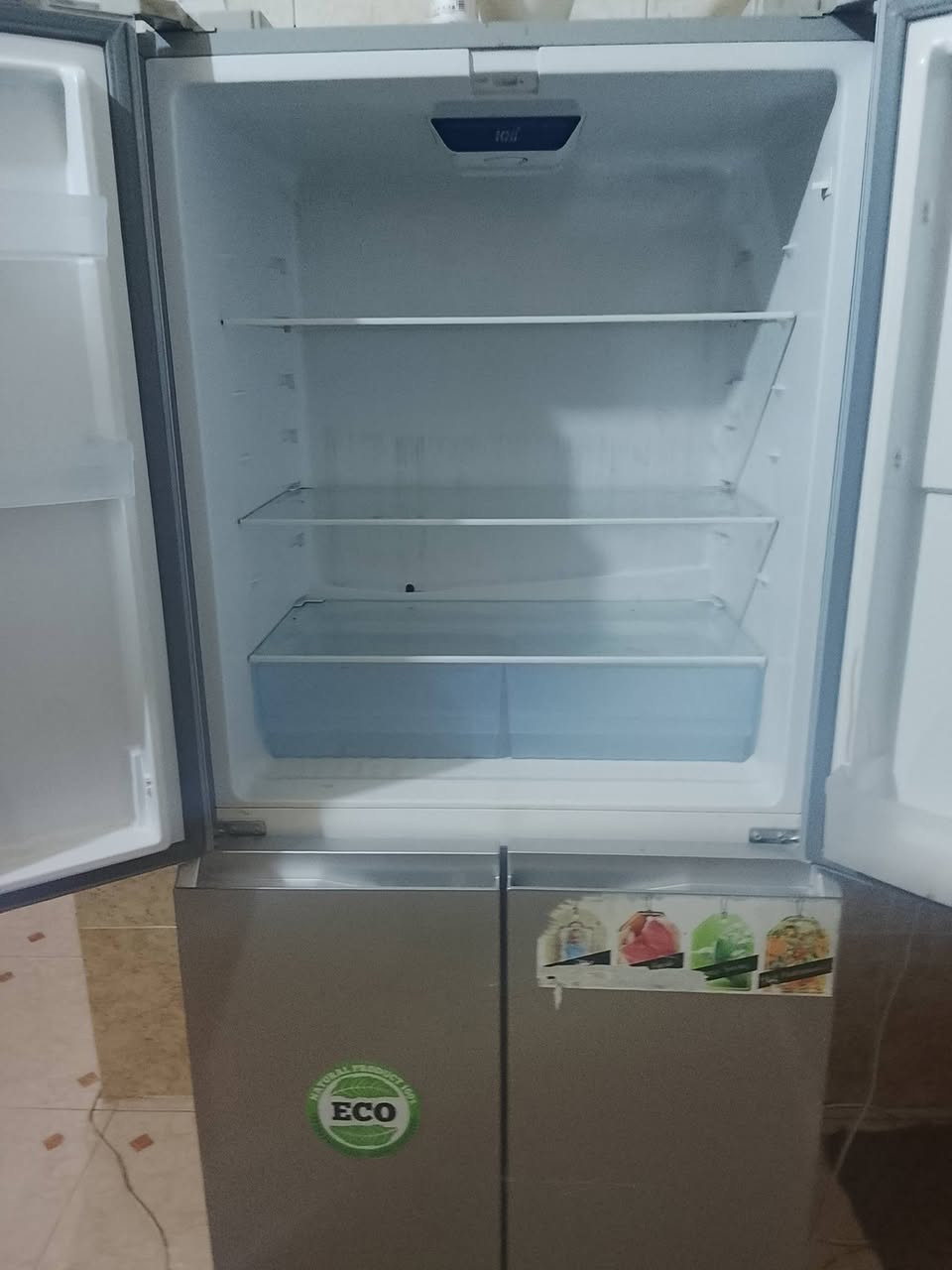 السلام عليكم ثلاجه معروضه للبيع جديده ما صارلها اقل السنه من مفتوحه من وكف موطوره شغاله ولفريز ثلج جديده ونضيفه 
الاستفسار راسلني عل واتساب ***********
@الجميع
#للبيع
