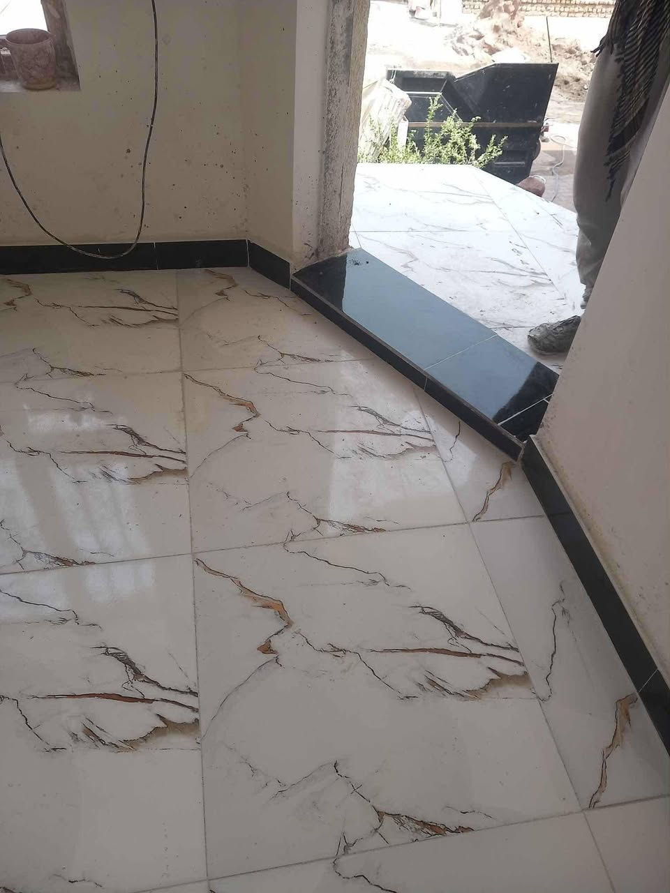 السلام عليكم كادر عمل تطبيك سيراميك لوح بور سلين مرمر تطبيك ارظي جداري نشتغل هاذا جزء من عملنا ولله الحمد للاستفسار اتصل *********** أو مراسلتنا على الصفحه
