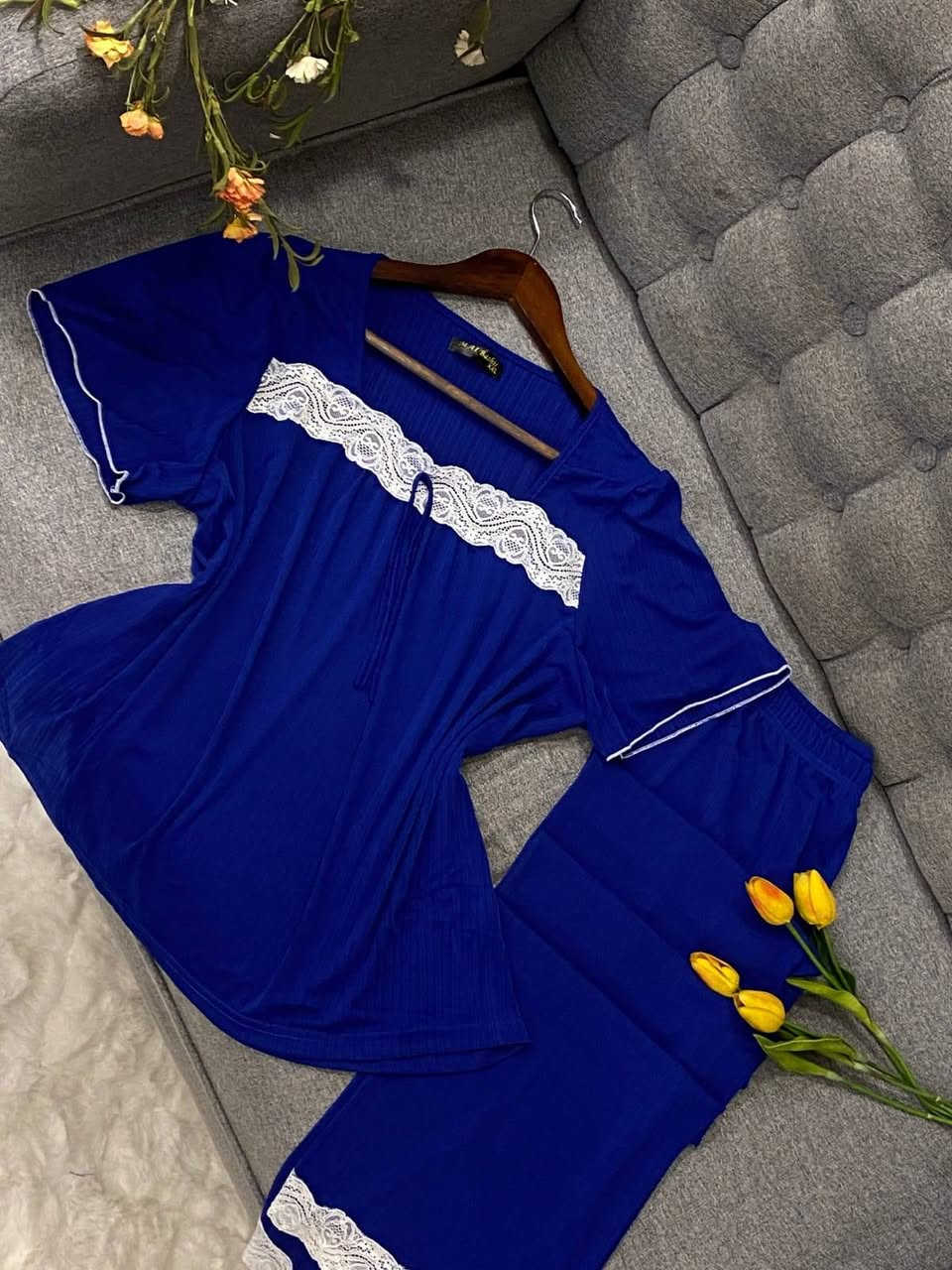 جملة ليكرا مشطب خامة درجة اولى جدا راقي 
قياسl. Xl. Xxl. Xxxl


**إذا كنت صاحب هذا الإعلان وتريد حذفه لأي سبب، رجاءا أرسل رسالة إلى الدعم الفني**