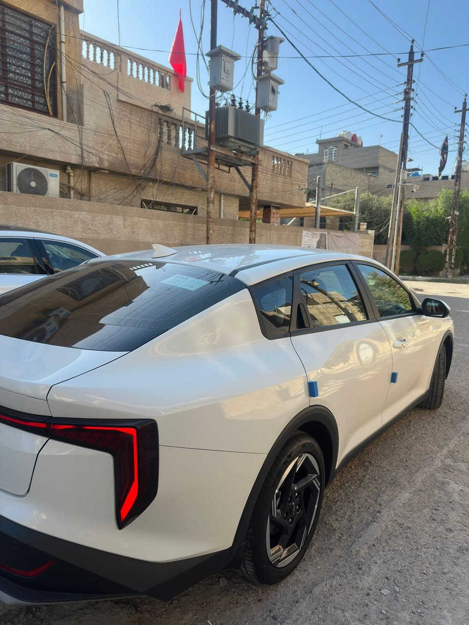 كي فور خليجي شركة الدولية فول عده الفتحه كفاله عامة
 رقم بغداد
 ماشيه١٣ الف 
العنوان الكرخ 
 السعر ١٨٧ وبيه مجال 
***********
