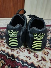 حذاء رياضي • قياس ٤١ • حي المعلمين