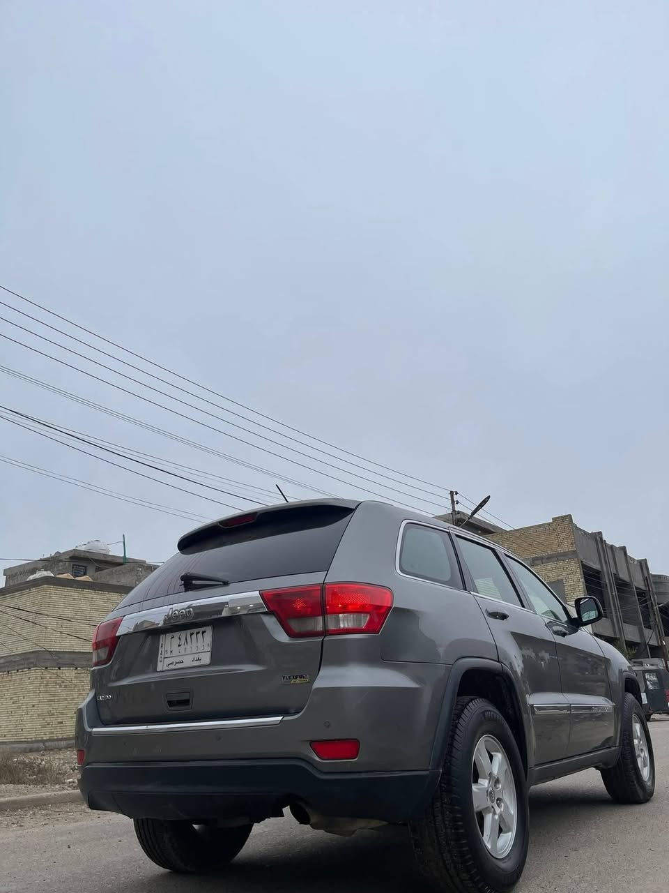 جيب امريكي موديل 2012
حادثها طخطخات بيها صبغ 6 قطع ابيعلك حزام 
لغد شاصي تكم كفاله بدون ايرباك 
مكينه 6 سلندر
مواصفات لاريدو معروفه 
بصمه دخول ذكي 
تحكمات ستيرن 
كشنات جلد احمر 
تدفئه تبريد كشنات 
شاشه كامره 
كشنات كهرباء 
قطعتين تبريد 
مرايه اوتودم معتمه 
هيترات مري جانبيه 
السياره جاهزه من كل شي 
صدر تايرات تدفئه تبريد كهربائيات كله شغال 
رقم بغداد مشروع وطني ب اسمي 
السعر ١١٥ مجال بسيط ومستعجل وماكو جيب بهل سعر وبالعافيه ع ياخذها الي يريد يجي متواجد حاليا 
مكاني بغداد ***********
