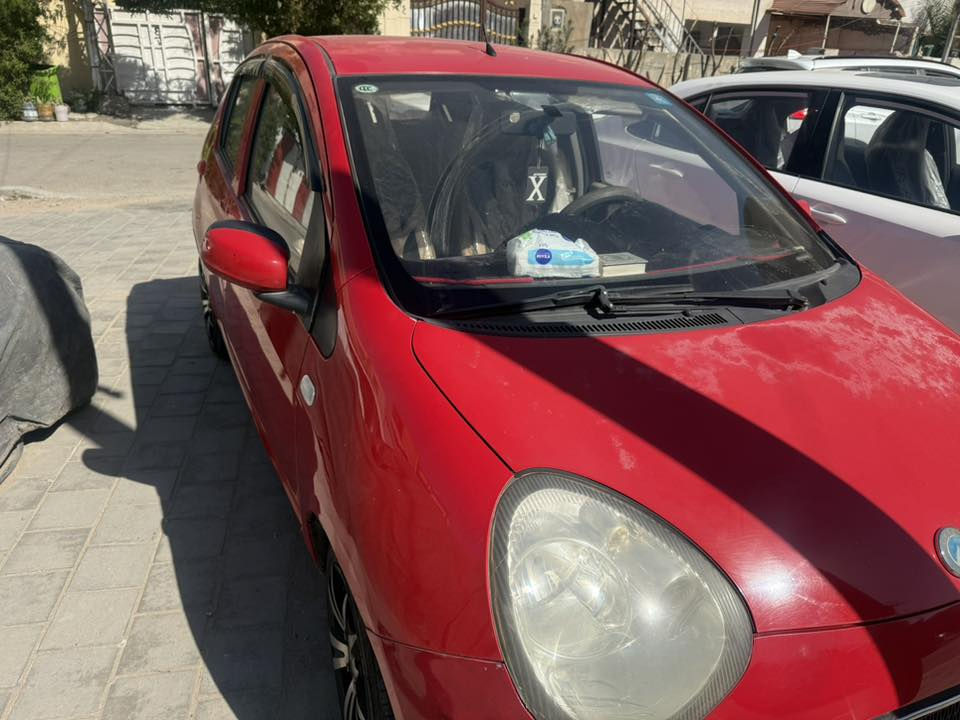 السلام وعليكم باندا  موديل 2012 بغداد بااسمي
ماشيه 35 سياره حلوه وجاهزه. السعر 42 وبيه مجال 
***********
