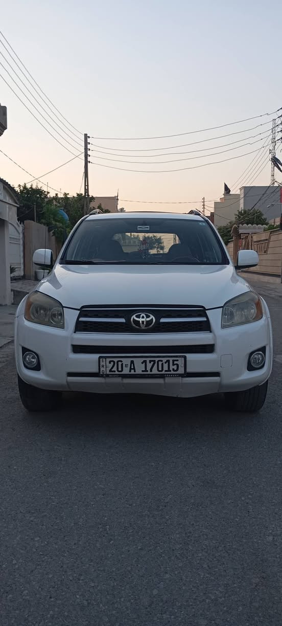 السلام عليكم راف 4 موديل 2008 سبورت محرك العضلات اليابانية 6V
الحجم 3500 cc فتحه خمسه راكب رقم ديالى مشروع وطني تحويل مباشر ضرر من أمريكا فقط جاملغ ايمن واني صبغت ثلاث القطع الاماميه جرد بدون ضربه دكت جاجوك داخل ما بيها سنويه لل2028 ما ساقطه والسعر مناسب جدا بالعافية للياخذها 99 وبيها مجال *********** مكان ديالى المقدادية
