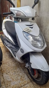 سكنس فحل نوزل ابلاديه كلها شغاله محرك نضيف ابلادي ماينسمع صوته كهربائي...