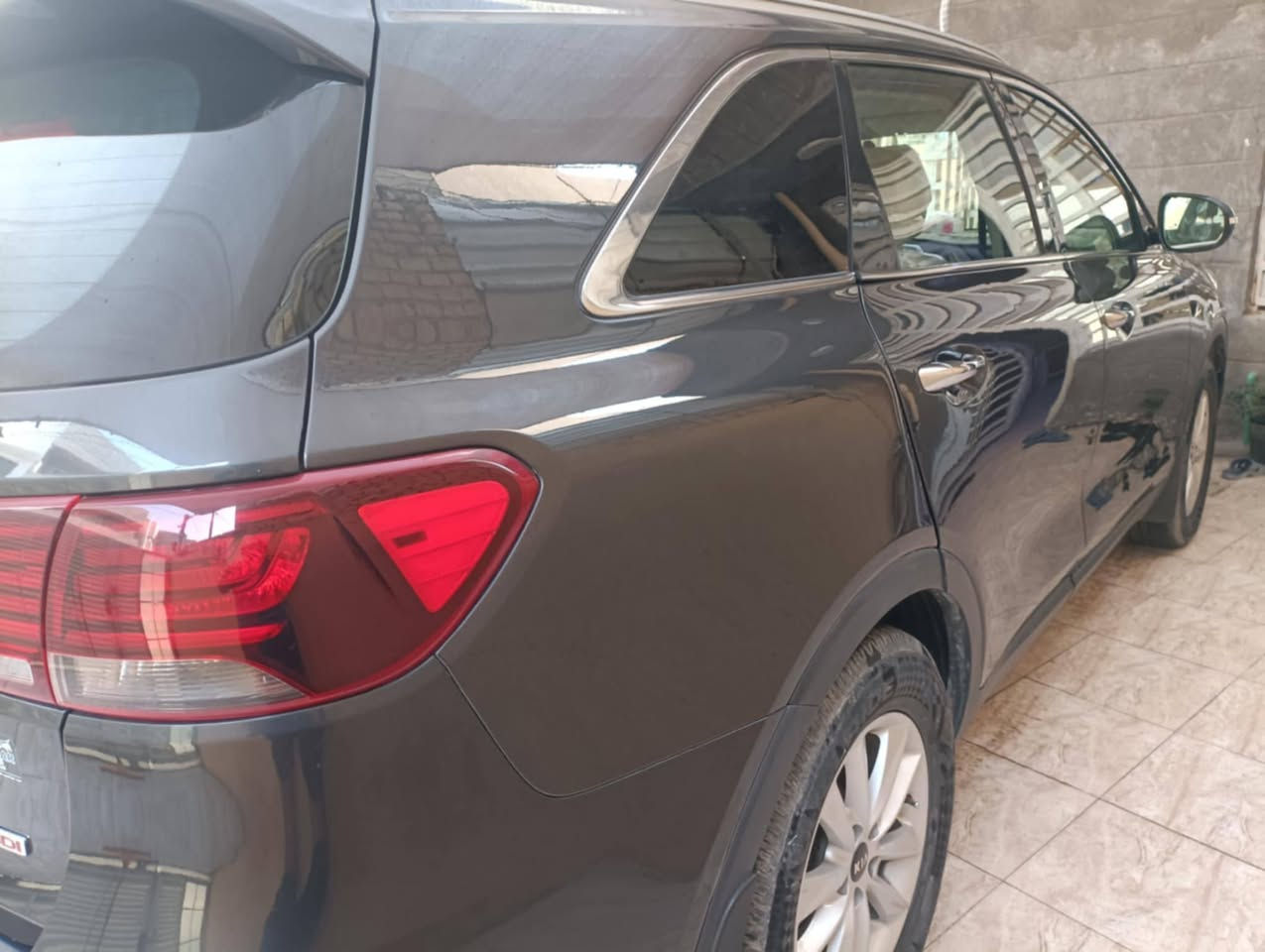 السلام عليكم للبيع 
 سورنتو موديل 2019 امريكي  رقم بابل كفاله من الضربه فقط صبغ بابين فقط  مكينه2400كير6 حداديه ٪١٠٠تدفئة🔥 تبريد 🥶خير من الله  السياره فول مواصفات 1/1  بصمه كشنات كهربائيه شعار ترحيب  شاشة وكامره بلوتوث AUX. USP ڤور ويل 4انظمه قيادة تحكم ستيرن جهتين  تدفئة كشنات وستيرن ***********
