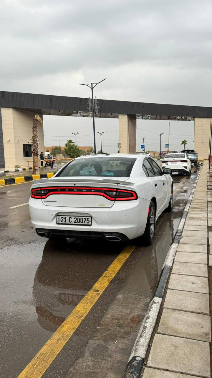 السلام عليكم  كلين 
جارجر مديل 2015 السيارة كفاله عامه عده بارد بالباب وكارتات بسيطة  رقم سليمانيه هزه أرقام جدد  السياره جديده عله وضع الشركه ما تصرف عليها الف ماشيه 218 السيارة كندي  ما مشتغله خط تخم تاير جاهزه سياره   السيارة شرط التحويل مكاني الديوانية حي الجامعه الاستفسار ***********
