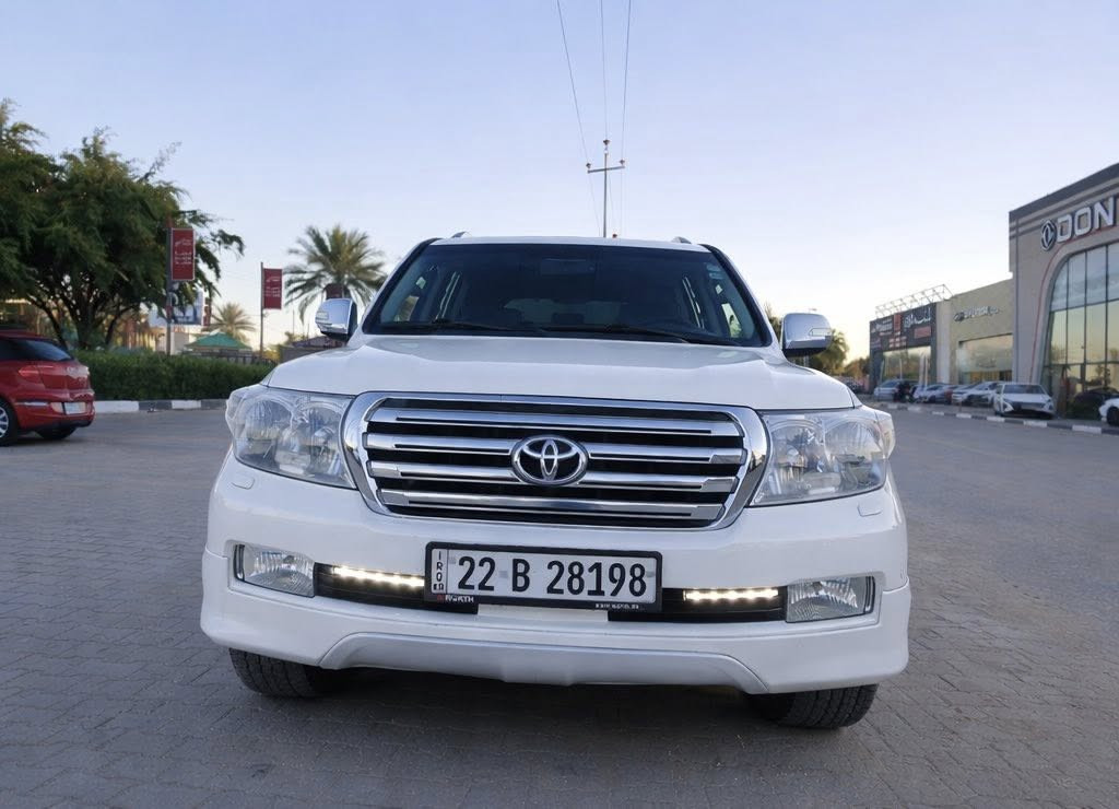 السعر ((345))وبيها مجال
قطعه وحيدة بلعراق 📦📦📦 من ناحيه النضافه انضف جكسارة ستيني جديد كلش الا درجه 
يالله طك فلين قطعة نادرة من النضافه 📦📦
كلش جديدة وجاهزة للاخير 
استلام الشركه الدوليه اخت الزيروو ✅
لاندكروز 2011 ستينيه اصل فول موصافات 1/1 
رقم اربيل الجديد أنكليزي الدولي باسمي 
هزة وسنويه مجددة لغايه 2030 🔴
كفاله عامه من ضربه /وصبغ /وتبديل // وبارد
مواصفات GXR.i يعني فول vip 🔴
فتحة سلايت رؤف 
محرك 6سلندر وضع شركة 
بصمه + بصمه ابواب 
.7راكب                     
ثلاث قطع تبريد 
كشنات جلد بقلاوة 
كرسي كهرباء 
٨ ايرباك
تحكمات ستيرن 
فور ويل  
دشبول ليزري 
عتب ليزري 
ثلاجة 🧊
شاشة بلاد 
كامرة خلفيه
دفلوك ونضام زحف 
لايت زنون اصل 
لد آمامي خلفي 
اشاير بلمري 
اشاير بلجاملغ
حساس امامي خلفي 
ارضيات جلد مال شركه تويوتا الأصليات 

ملاحضة السيارة مو زيرو بس نضافتها كلش جديدة 

مكينة كفاله عامه لاتبخير لاتنقيص ولاصوت 
كير وضع الشركه مكفول كفاله عامه 
تخم تايرات اربعه جديدة دنلوب ياباني اصلي 
الحدادية الاماميه والخلفيه كلها جديدة وجاهزة
تبريد ثلج منضومه تبريد كامله 🧊 

كتلوكات الشركه بداخلها ولزكات الشركه بعدهم زيرووووووووو ✅ على ايد وحدة من سنتها لحد الأن واستخدام شخصي جدآ نضيف 🔴

السيارة مكفوله كفاله عامه من ضربه وصبغ وتبديل
وحالوب من كلشي مكفوله 
والسونار داخل المنشور كلشي موضح بلنشر 

السعر (( 345 )) وبيها مجال بس للشراي ✅

مكاني النجف // للاتصال // ***********
