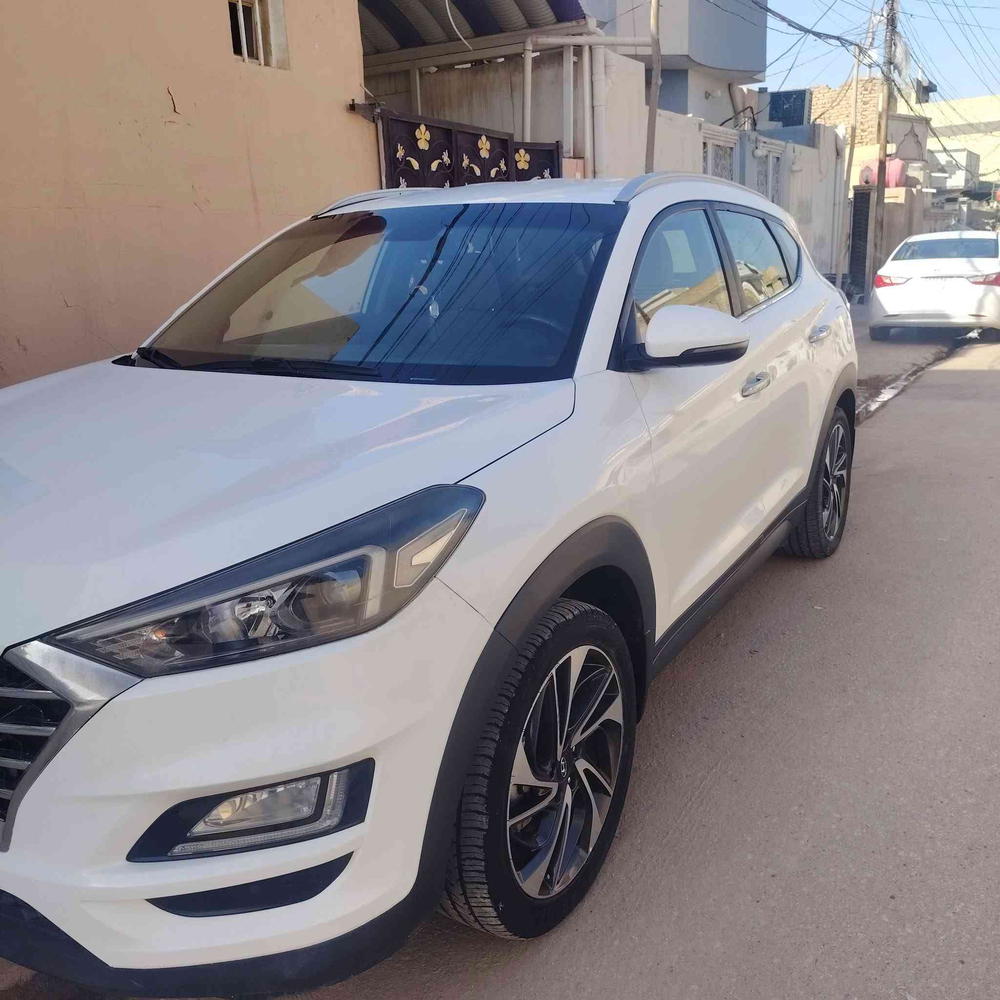 توسان 2019 خليجي جيكي رقم اربيل ماشية 111ضرر موضح بالسونار صبغ دعاميات فقط و بارد مقدار اقل الشبر بالباب و  بارد بخشم البنيد ورصعات بسيطه بقبق جنطه سنوية ساقطة سعر ١٦٥ مجال قليل *********** مكاني نجف
