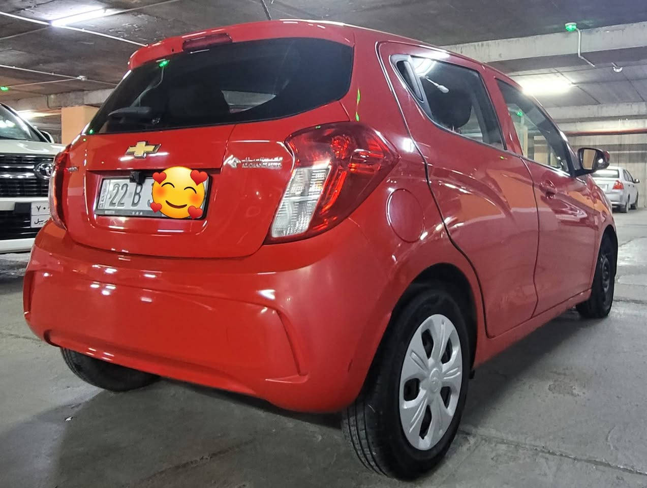 شوفرليت سبارك 2018 خليجي
بيها 4 قطع صبغ او 5 معرف بالضبط  السيارة خليجية والصبغ مناطق صغار
تشغيل مفتاح
جامات كهرباء
فول عادي 
مسجل عادي بدون شاشة
0770اسياسيل2059400
السيارة مال دكتوره جدا نظيفة وما تحتاج مصرف كاملة مكملة  تشغل وتمشي
ماشية 71 الف ميل أربيل, العراق
