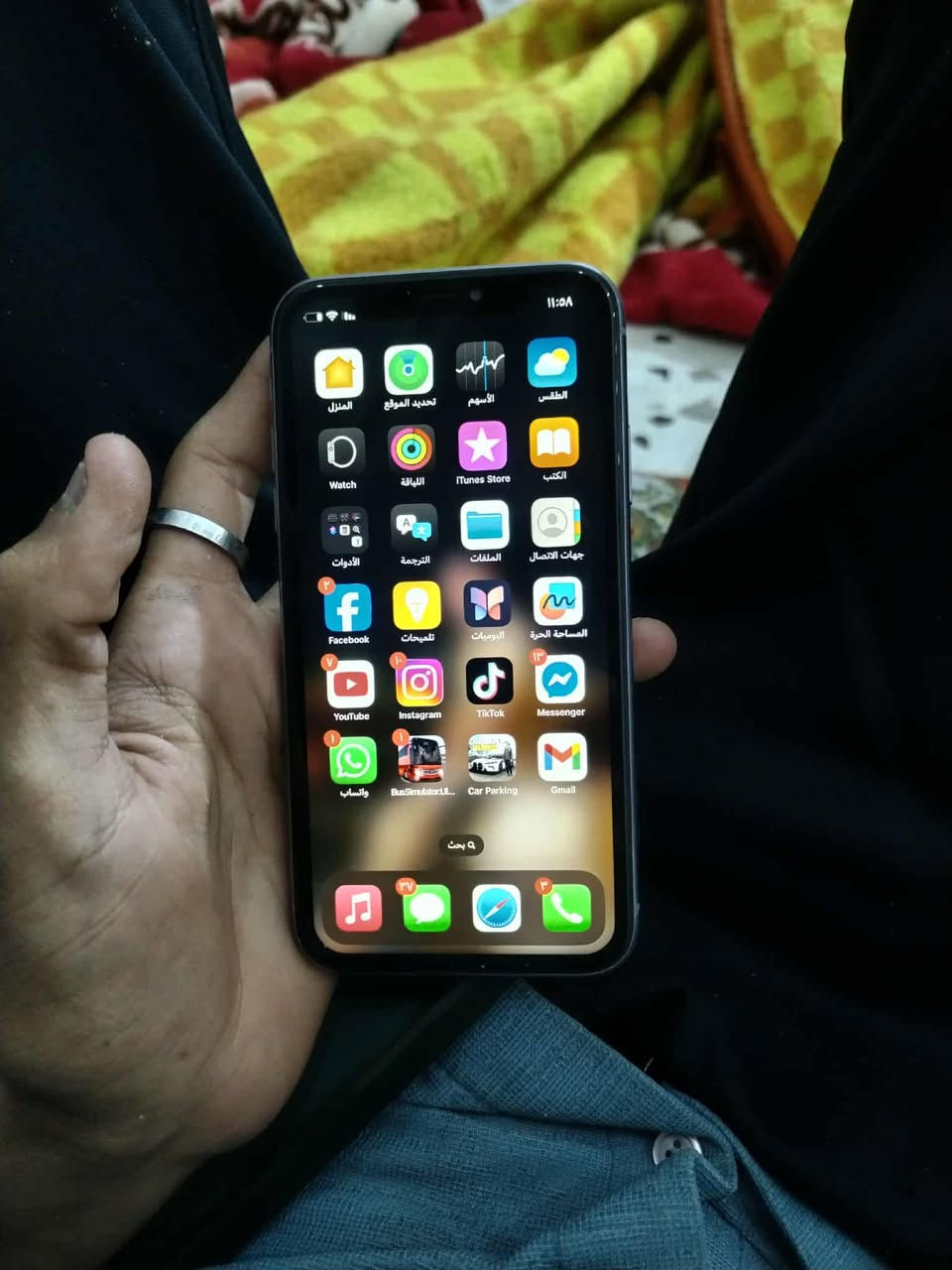 السلام عليكم ايفون ١١ عادي لون بحري ذاكره ١٢٨ بطاريه ٨٢ مبدل شاشه اصليه مال تفصيخ ٣ خيارات فيس ايدي شغال كلشي شغال فقط الضهر مفطر السعر  ( ٢٠٠ )وبي مجال مكان العنبكيه ***********
