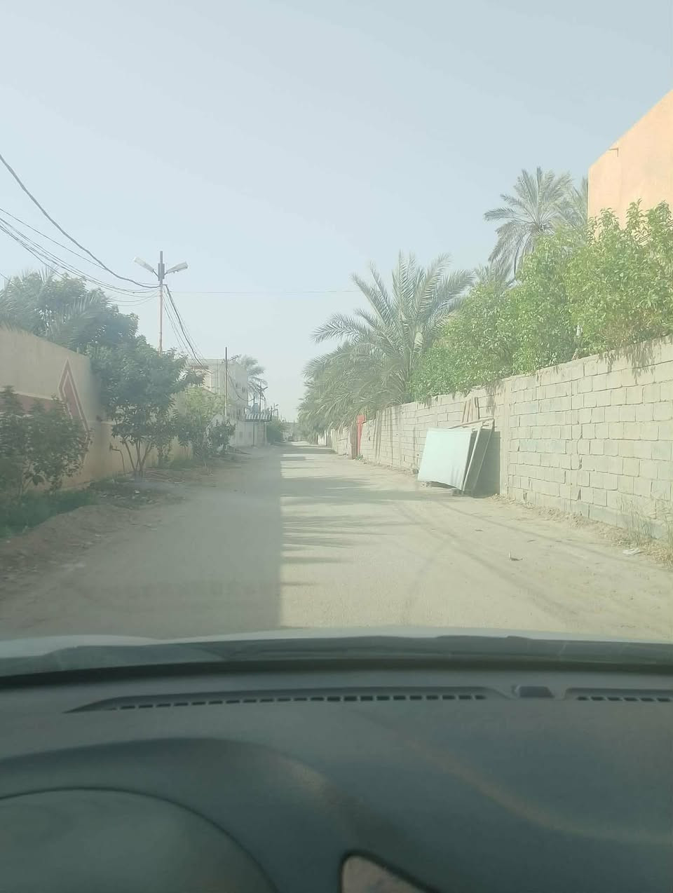 هيكل 300 متر كربلاء البوبيات قرب شركة اليساري تبعد عن الشارع العام 200 متر الشارع عرضه 10 طابو زراعي سند 25 قرار محكمه مع صاحب البستان تبليط ماء مجاري كهرباء السعر 175 مع المجال 
***********
